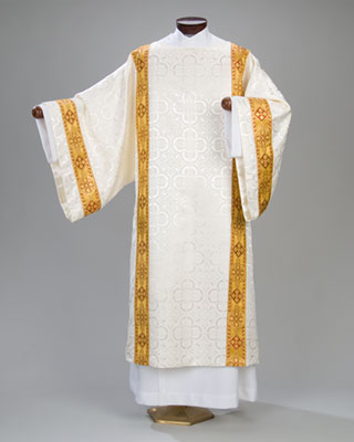 almy-dalmatic